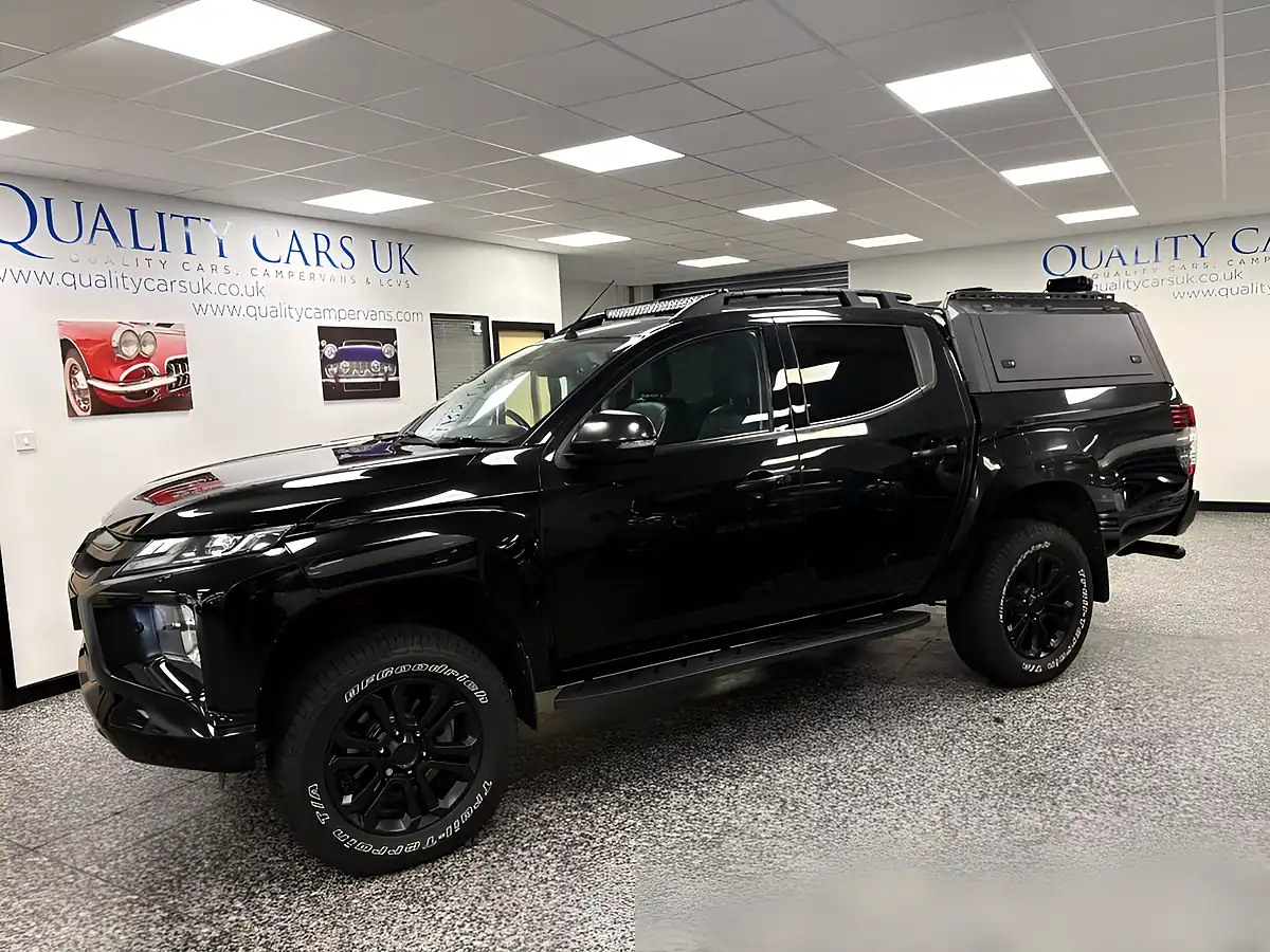 Used 2021 Mitsubishi L200 Barbarian X Jet Black - Interior and Exterior details 11