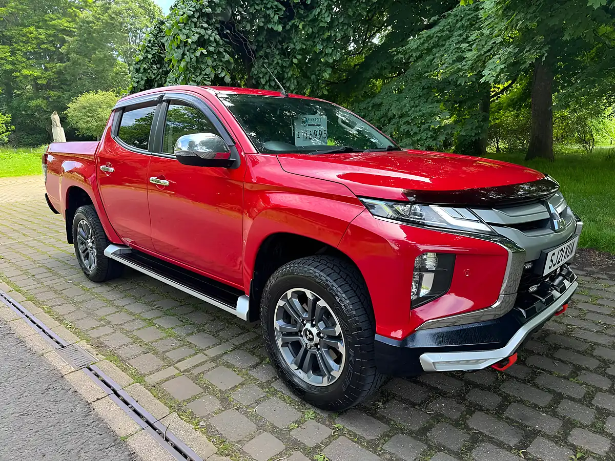 Used 2021 Mitsubishi L200 Barbarian X Red - Interior and Exterior details 13