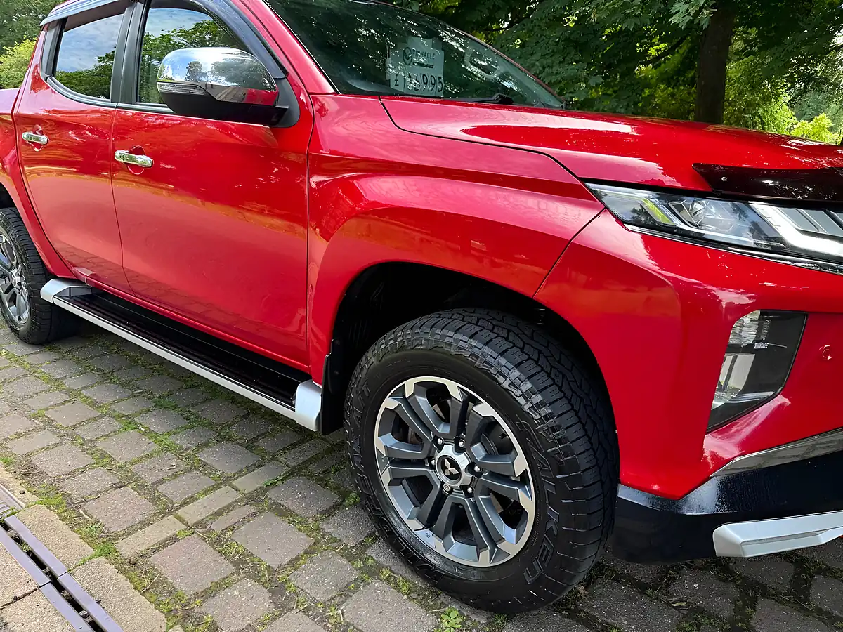 Used 2021 Mitsubishi L200 Barbarian X Red - Interior and Exterior details 14