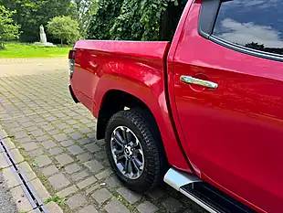 Used 2021 Mitsubishi L200 Barbarian X Red - Interior and Exterior details 16
