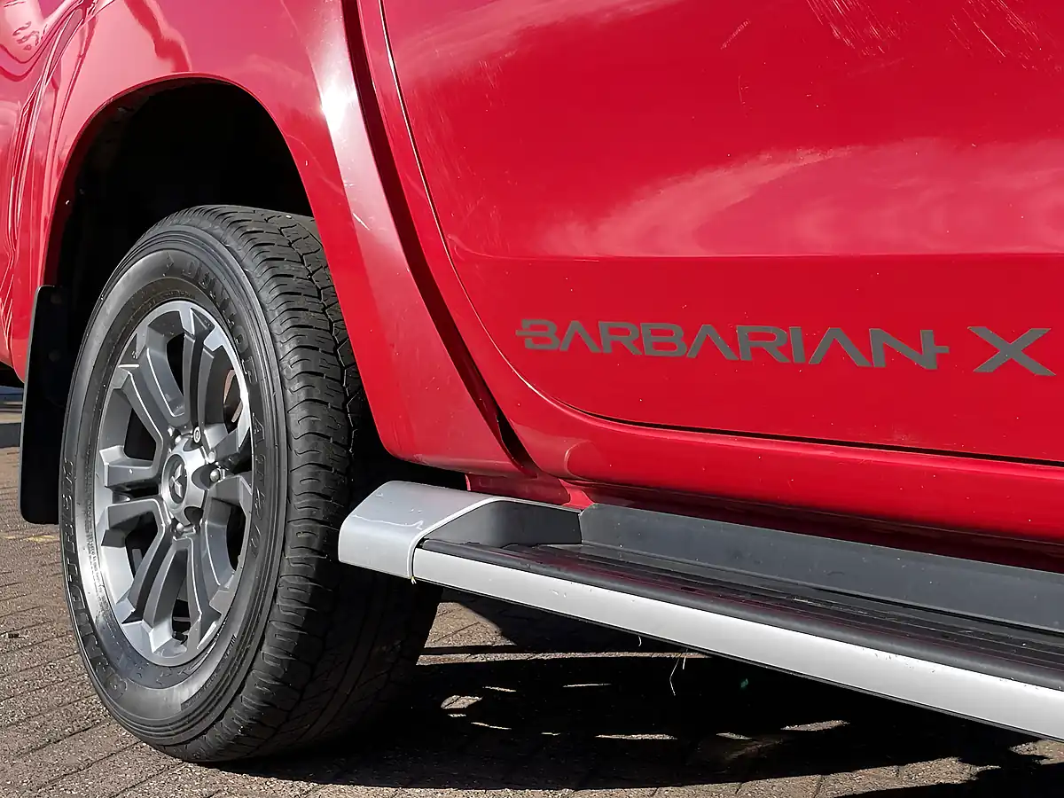 Used 2021 Mitsubishi L200 Barbarian X Red - Interior and Exterior details 10