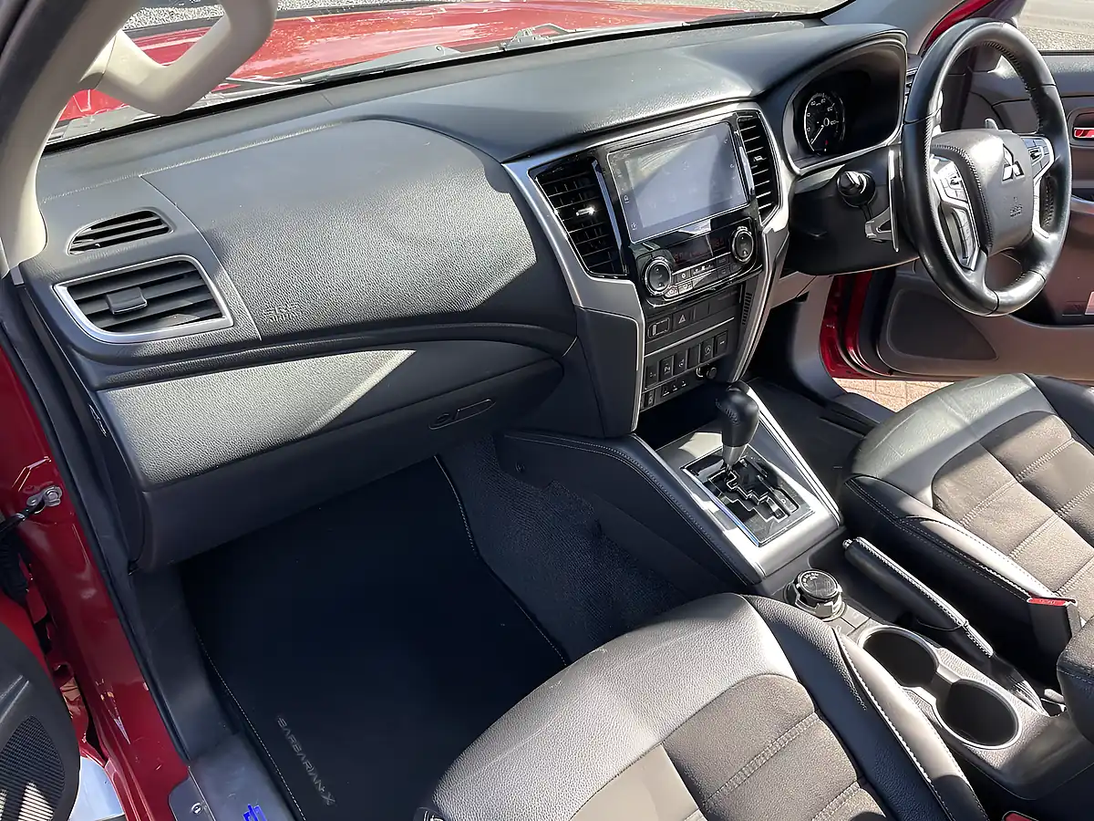 Used 2021 Mitsubishi L200 Barbarian X Red - Interior and Exterior details 13