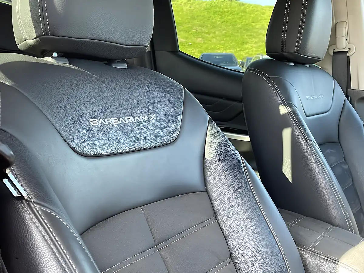 Used 2021 Mitsubishi L200 Barbarian X Red - Interior and Exterior details 16
