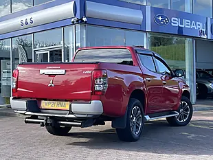 Used 2021 Mitsubishi L200 Barbarian X Red - Interior and Exterior details 5