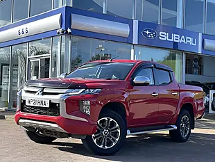Used 2021 Mitsubishi L200 Barbarian X Red - Interior and Exterior details 9