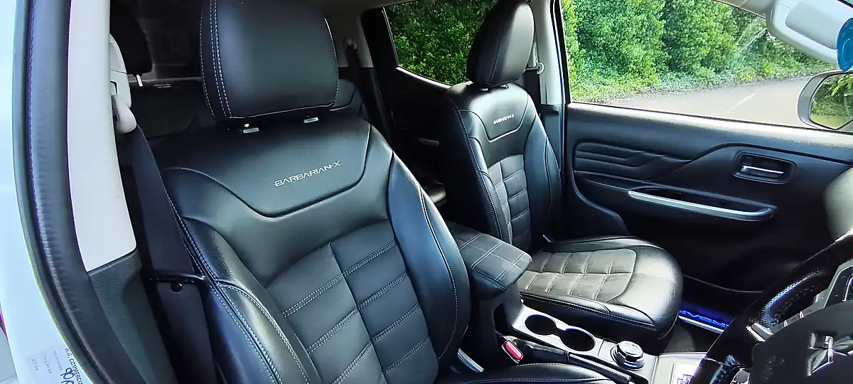 Used 2021 Mitsubishi L200 Barbarian X White - Interior and Exterior details 11