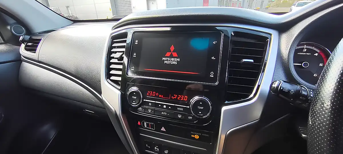 Used 2021 Mitsubishi L200 Barbarian X White - Interior and Exterior details 16