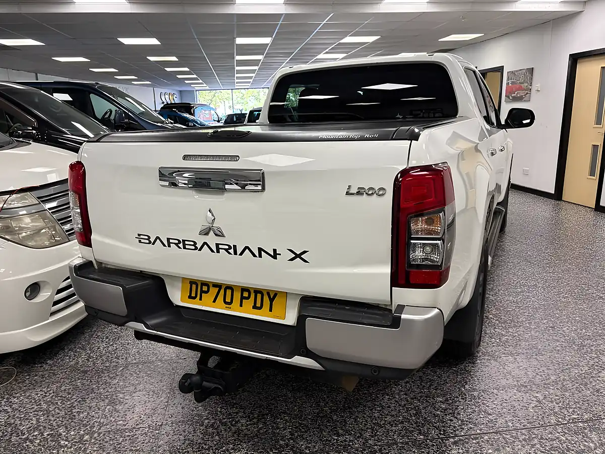 Used 2021 Mitsubishi L200 Barbarian X White - Interior and Exterior details 11