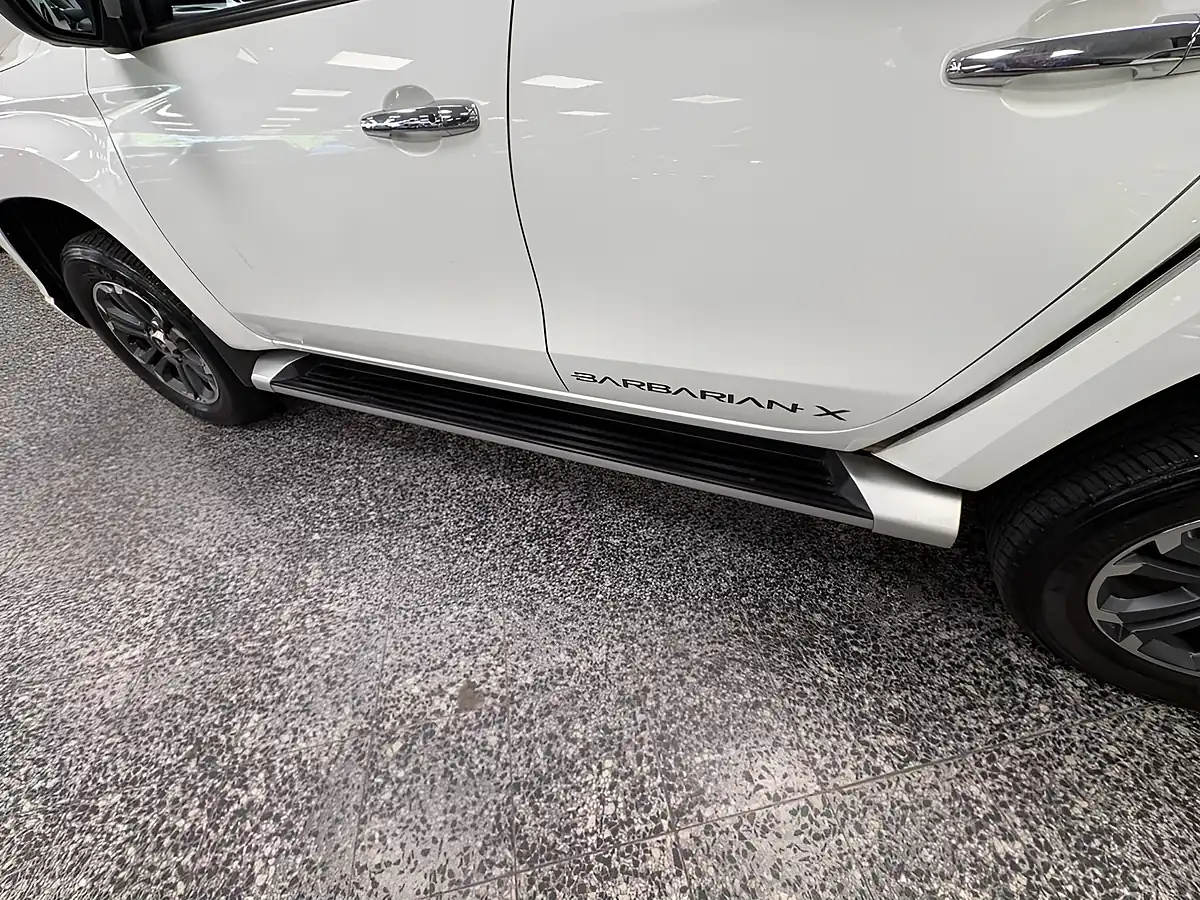 Used 2021 Mitsubishi L200 Barbarian X White - Interior and Exterior details 16