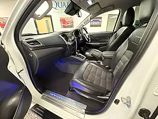 Used 2021 Mitsubishi L200 Barbarian X White - Interior and Exterior details 17