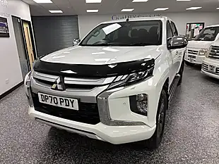 Used 2021 Mitsubishi L200 Barbarian X White - Interior and Exterior details 5