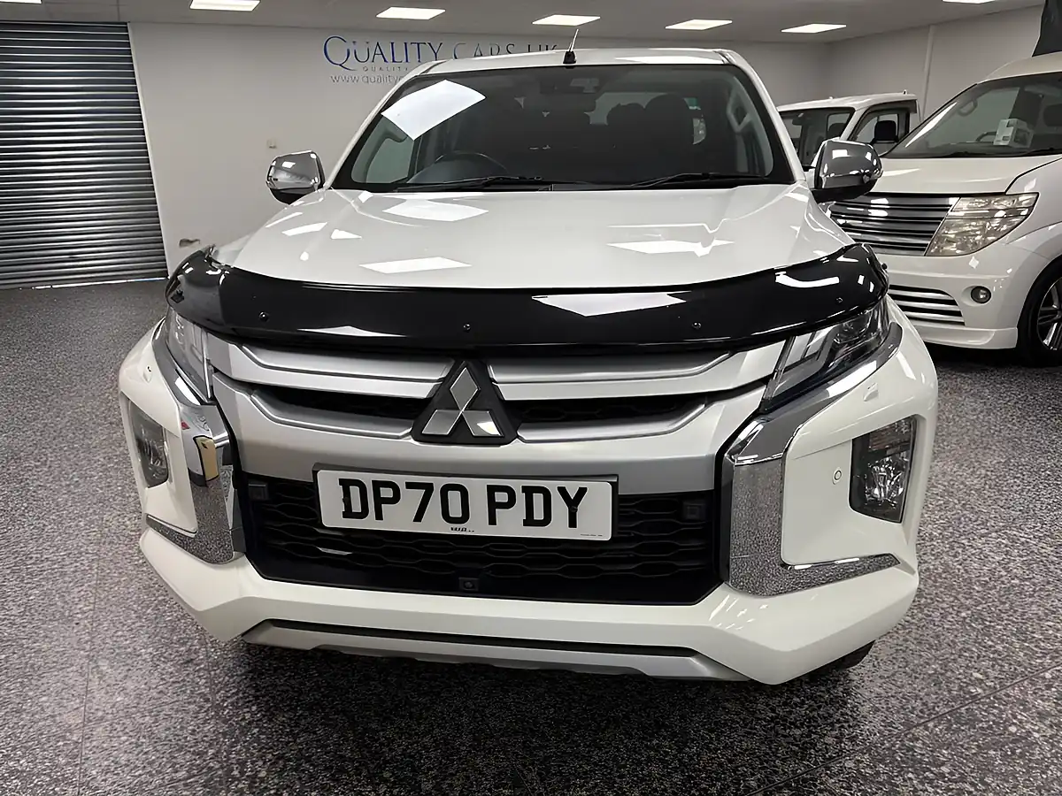 Used 2021 Mitsubishi L200 Barbarian X White - Interior and Exterior details 6