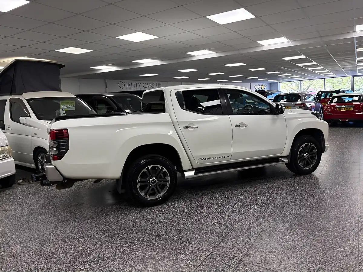 Used 2021 Mitsubishi L200 Barbarian X White - Interior and Exterior details 8