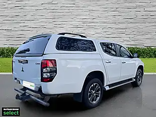 Used 2021 Mitsubishi L200 Dc Trojan White - Interior and Exterior details 5