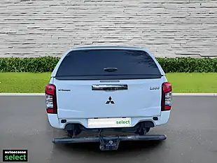 Used 2021 Mitsubishi L200 Dc Trojan White - Interior and Exterior details 7