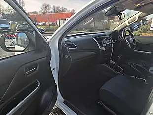 Used 2021 Mitsubishi L200 Trojan D1-D White - Interior and Exterior details 11