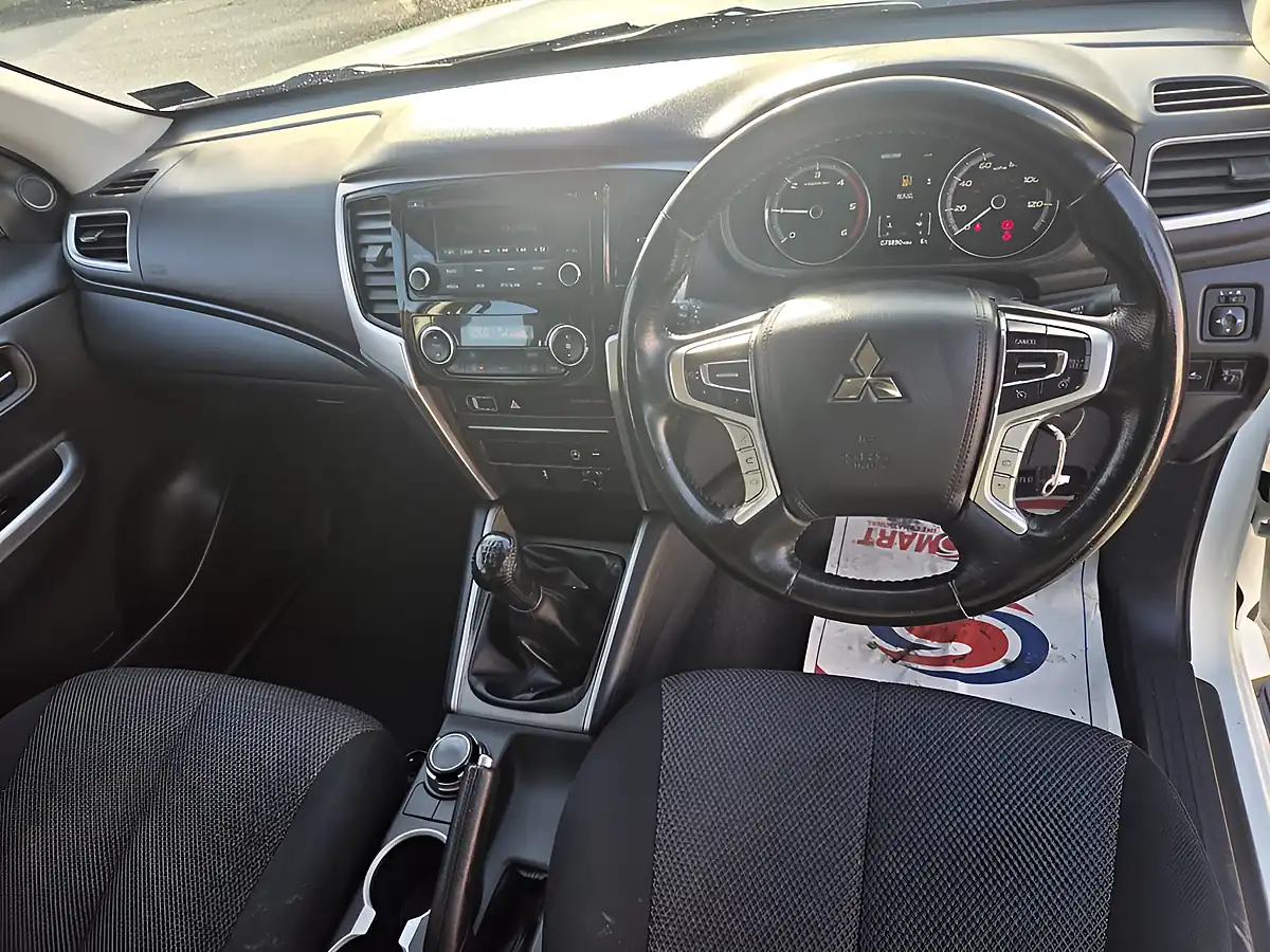 Used 2021 Mitsubishi L200 Trojan D1-D White - Interior and Exterior details 12