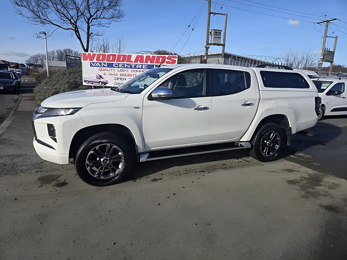 Used 2021 Mitsubishi L200 Trojan D1-D White - Interior and Exterior details 3