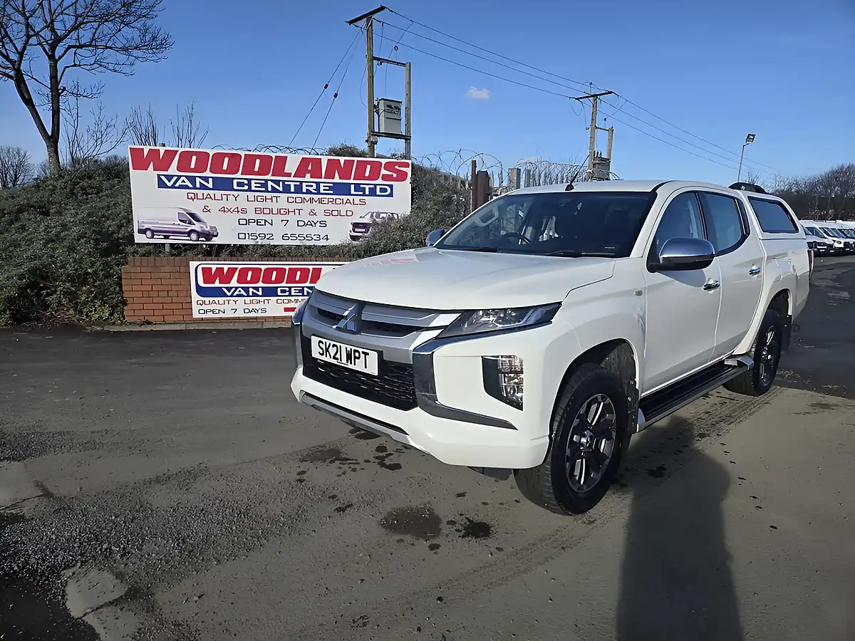 Used 2021 Mitsubishi L200 Trojan D1-D White - Interior and Exterior details 4