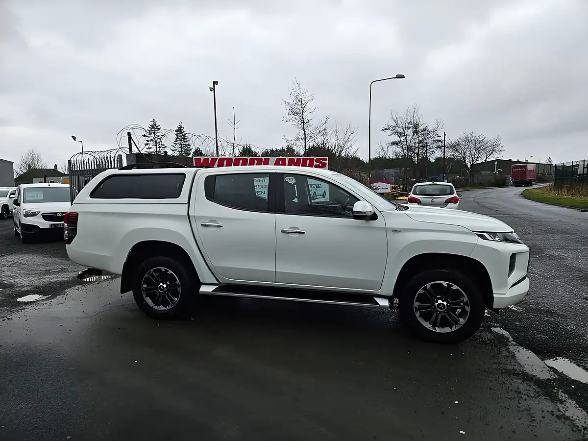 Used 2021 Mitsubishi L200 Trojan Dc White - Interior and Exterior details 2
