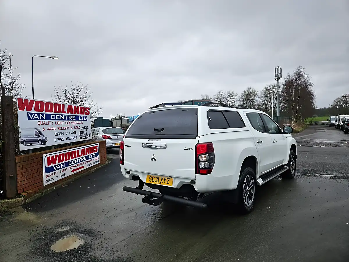 Used 2021 Mitsubishi L200 Trojan White - Interior and Exterior details 7