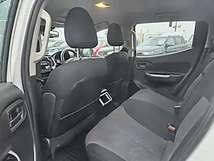 Used 2021 Mitsubishi L200 Trojan White - Interior and Exterior details 10
