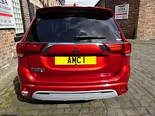 Used 2021 Mitsubishi Outlander Dynamic Red - Interior and Exterior details 5