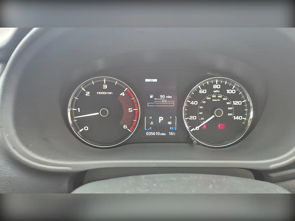 Used 2021 Mitsubishi Shogun Sport 3 Silver - Interior and Exterior details 16