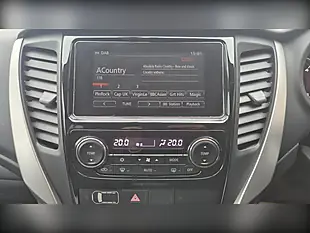 Used 2021 Mitsubishi Shogun Sport 3 Silver - Interior and Exterior details 18