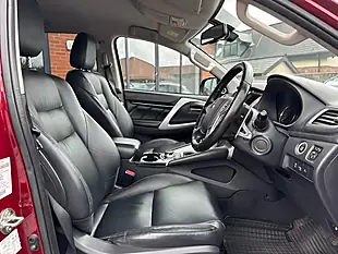 Used 2021 Mitsubishi Shogun Sport 4 Red - Interior and Exterior details 9