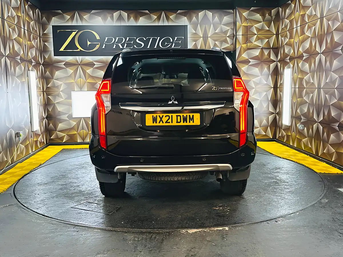 Used 2021 Mitsubishi Shogun Sport Black - Interior and Exterior details 5