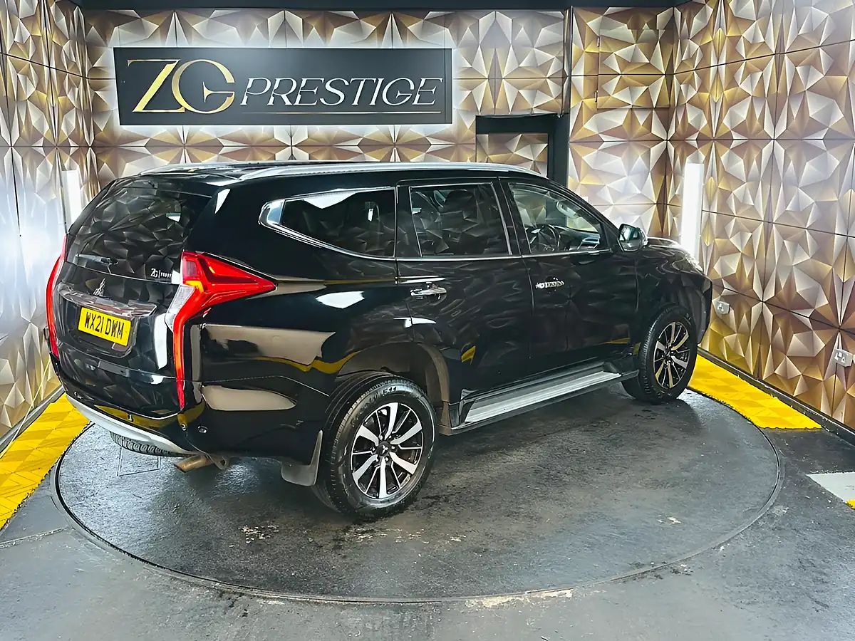 Used 2021 Mitsubishi Shogun Sport Black - Interior and Exterior details 7