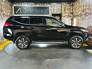Used 2021 Mitsubishi Shogun Sport Black - Interior and Exterior details 9