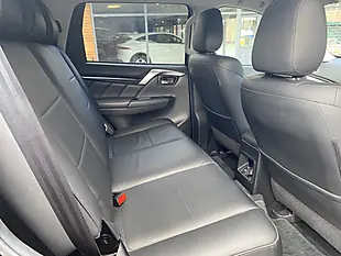 Used 2021 Mitsubishi Shogun Sport Commercial Black - Interior and Exterior details 11