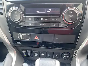 Used 2021 Mitsubishi Shogun Sport Commercial Black - Interior and Exterior details 15