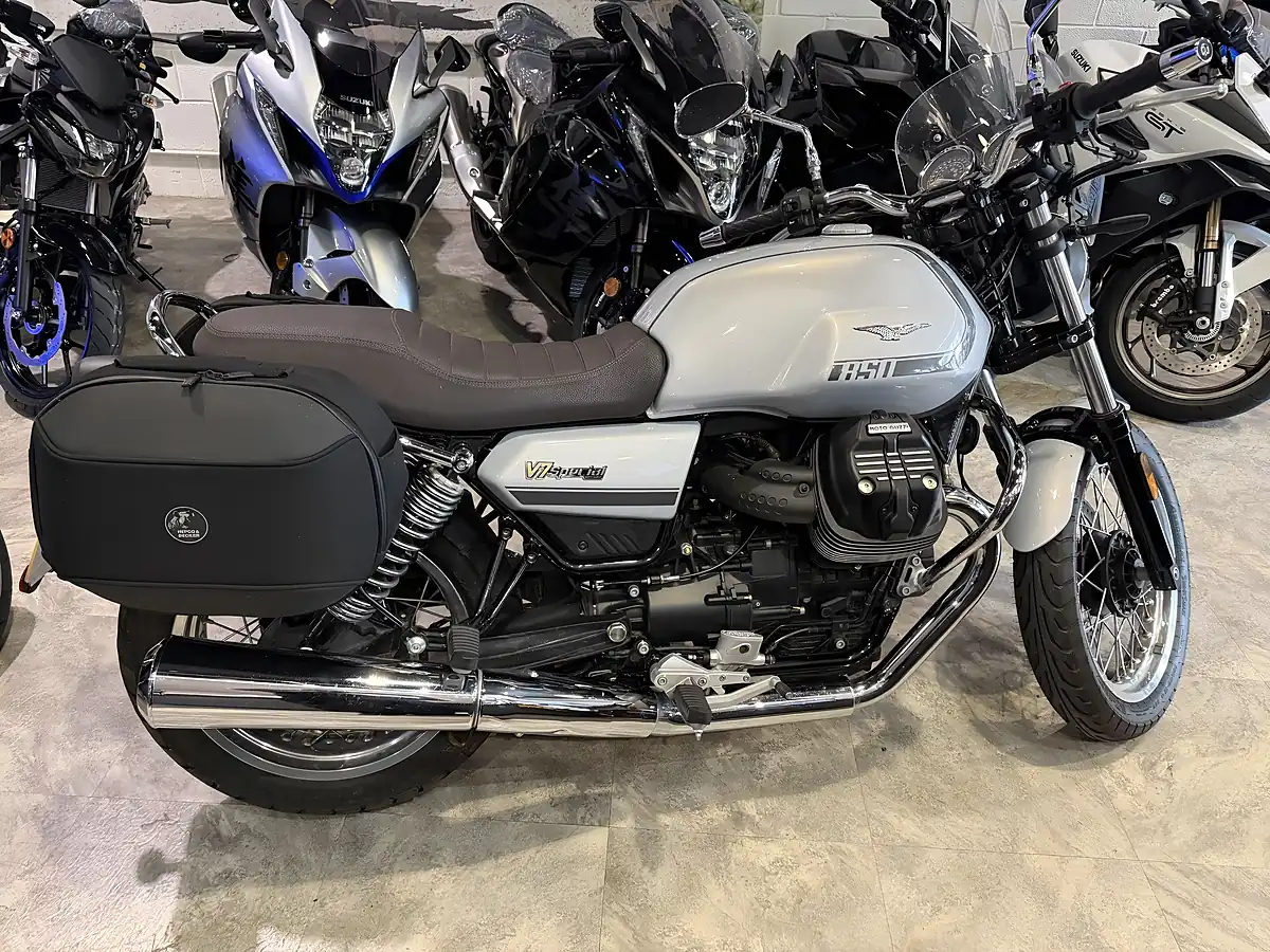 Used 2021 Moto Guzzi V7 853 Special Grey - Interior and Exterior details 2