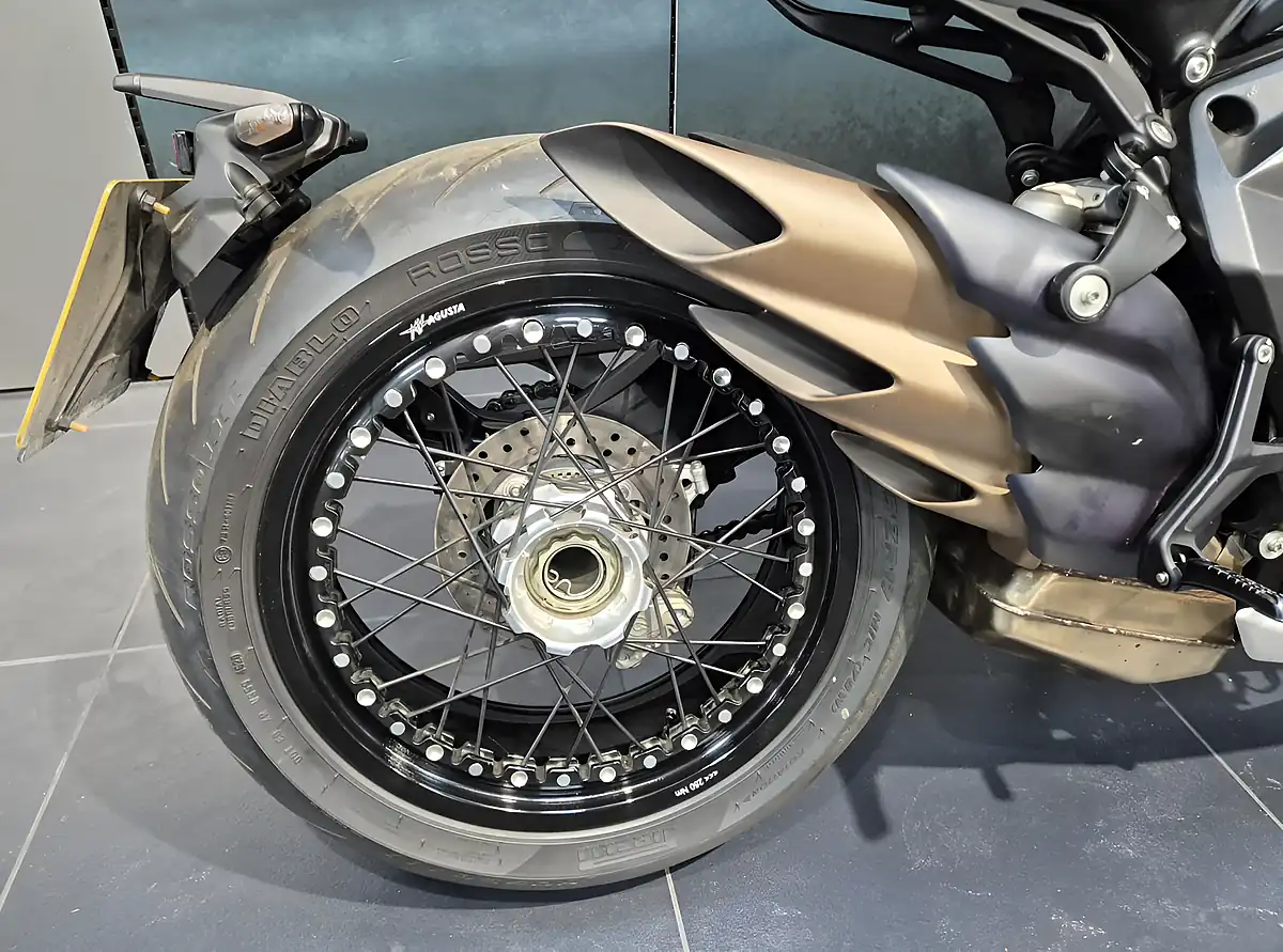 Used 2021 Mv Agusta Dragster 800RR Scs Metallic Silver - Interior and Exterior details 10