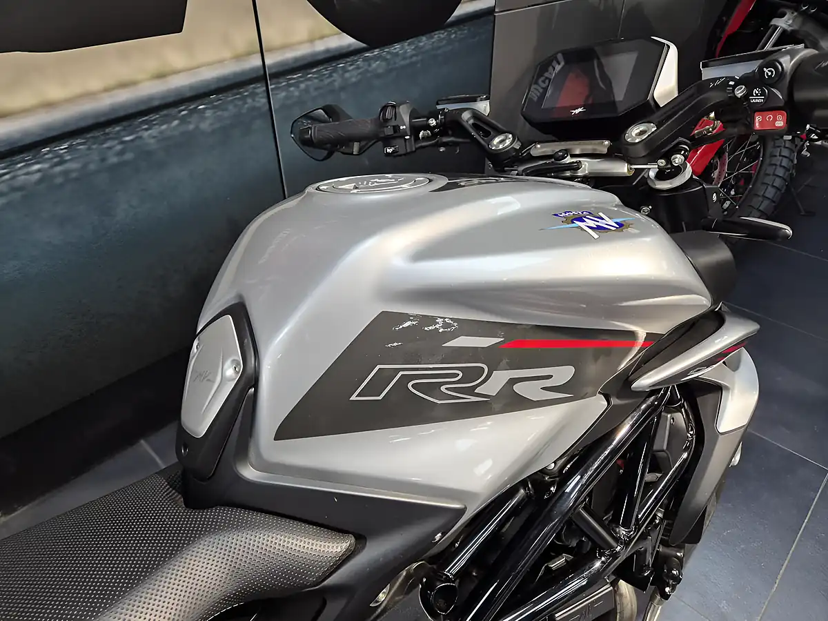 Used 2021 Mv Agusta Dragster 800RR Scs Metallic Silver - Interior and Exterior details 11