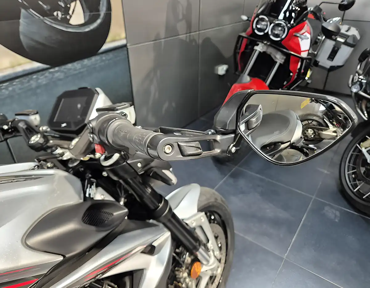Used 2021 Mv Agusta Dragster 800RR Scs Metallic Silver - Interior and Exterior details 12