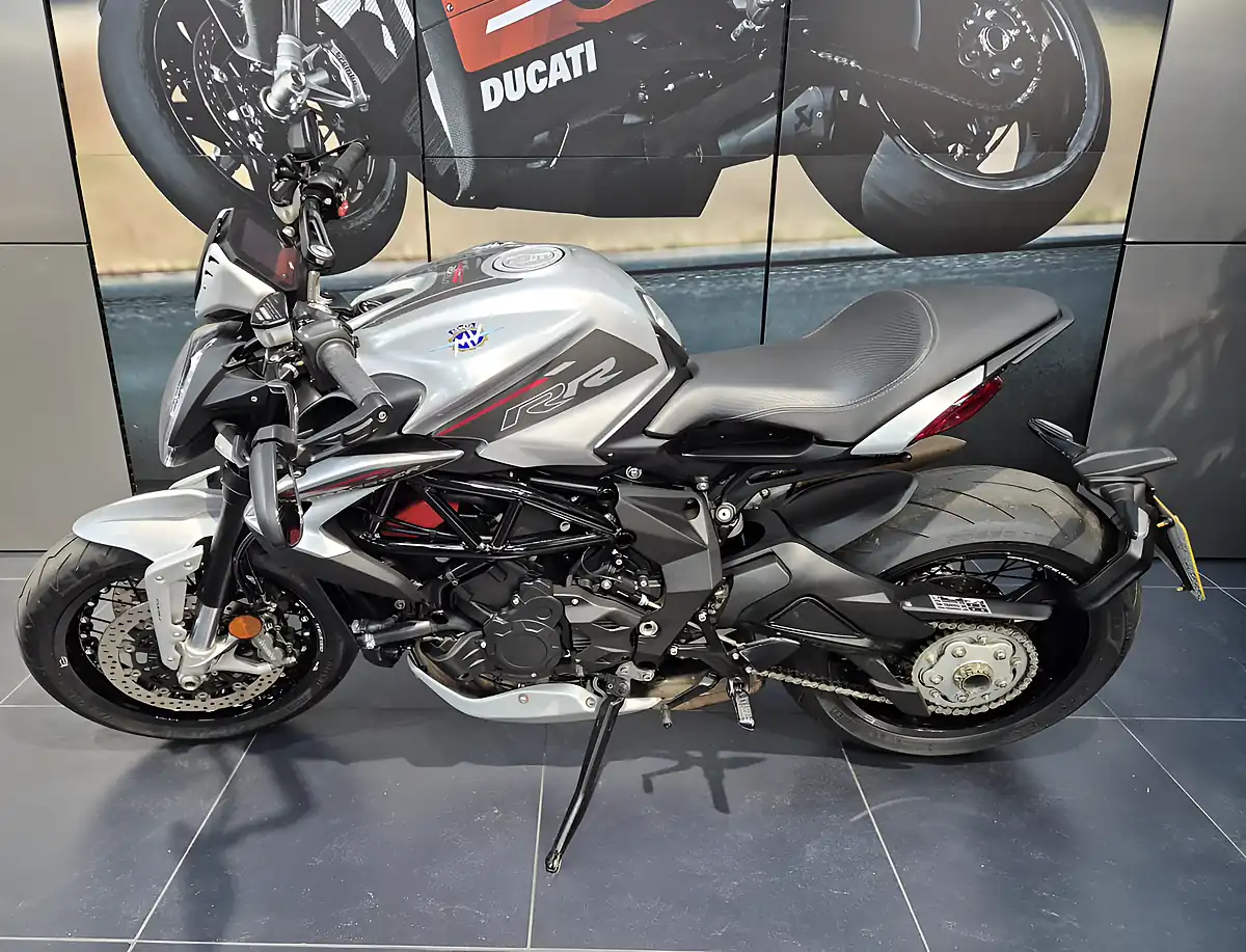 Used 2021 Mv Agusta Dragster 800RR Scs Metallic Silver - Interior and Exterior details 7