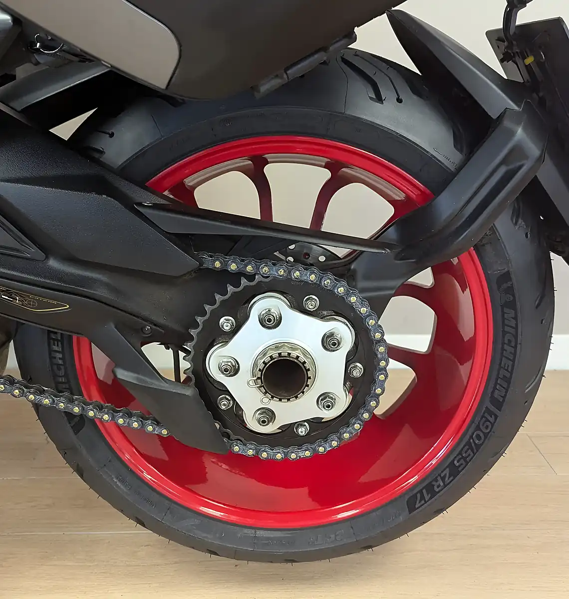 Used 2021 Mv Agusta Turismo Veloce 800 Veloce Rc Scs Red - Interior and Exterior details 13