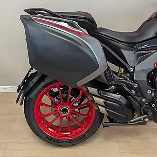 Used 2021 Mv Agusta Turismo Veloce 800 Veloce Rc Scs Red - Interior and Exterior details 2