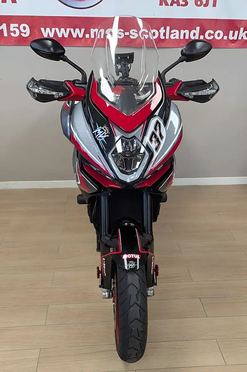 Used 2021 Mv Agusta Turismo Veloce 800 Veloce Rc Scs Red - Interior and Exterior details 7