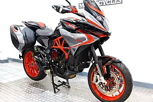 Used 2021 Mv Agusta Turismo Veloce Lusso Rc Black - Interior and Exterior details 2