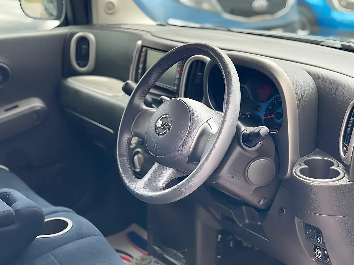 Used 2021 Nissan Cube 5dr Black - Interior and Exterior details 17