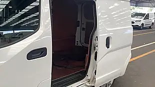 Used 2021 Nissan e-NV200 Acenta White - Interior and Exterior details 15