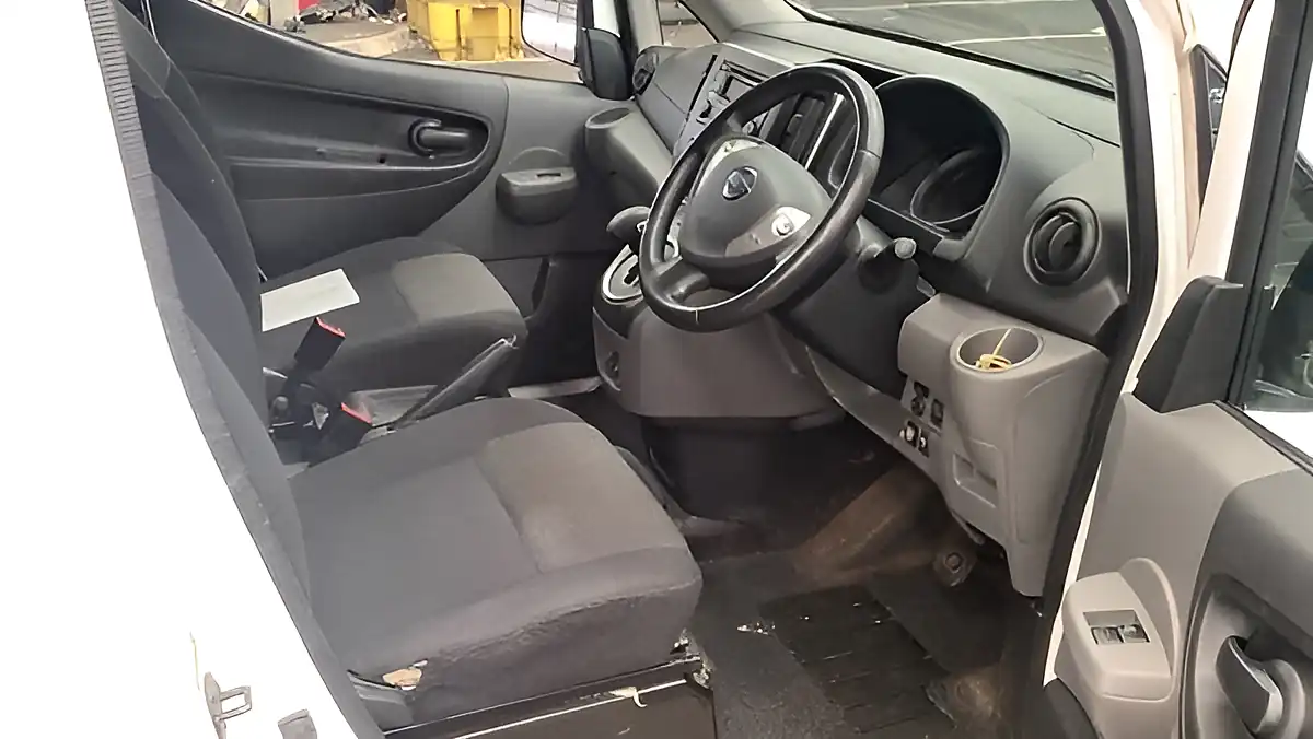 Used 2021 Nissan e-NV200 Acenta White - Interior and Exterior details 3