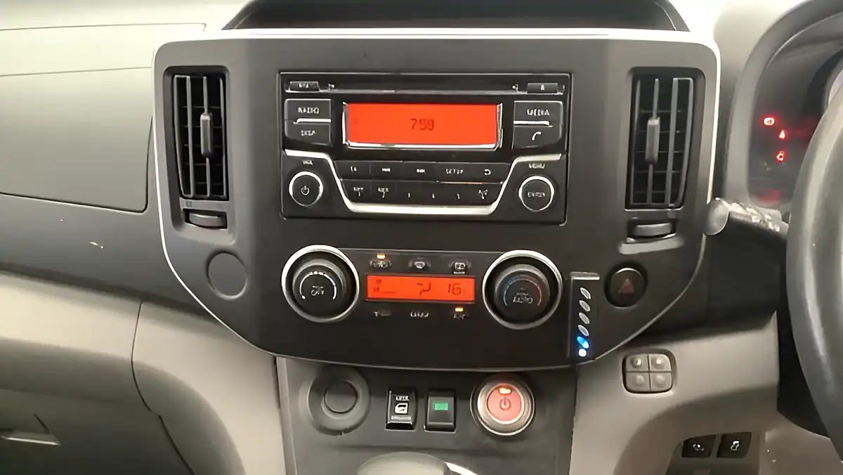 Used 2021 Nissan e-NV200 Acenta White - Interior and Exterior details 8