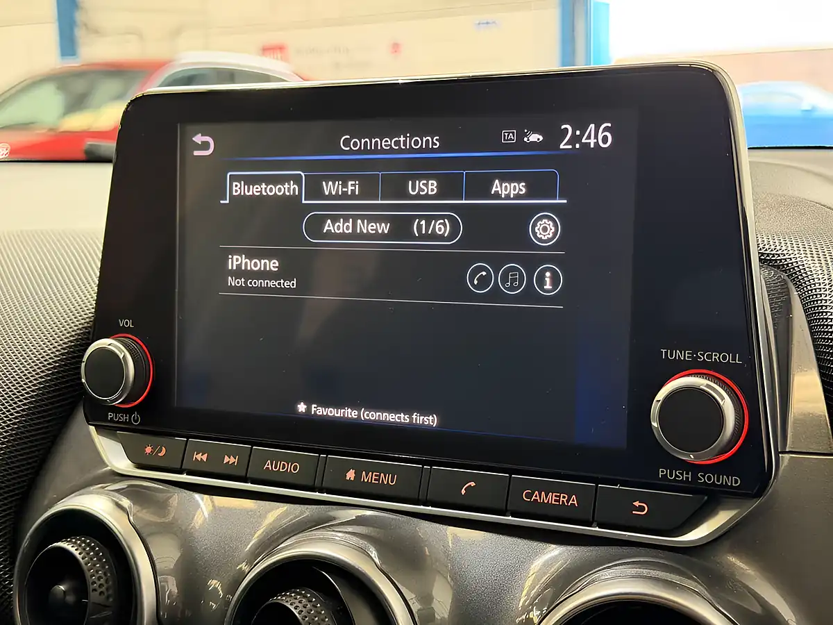 Used 2021 Nissan Juke Acenta Silver - Interior and Exterior details 15