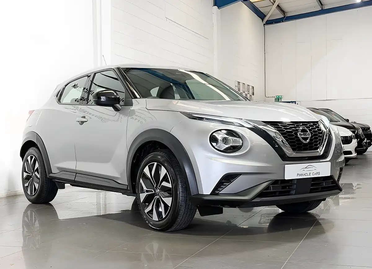 Used 2021 Nissan Juke Acenta Silver - Interior and Exterior details 4